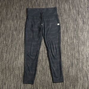 Vuori Daily Legging Black Camo Size Small